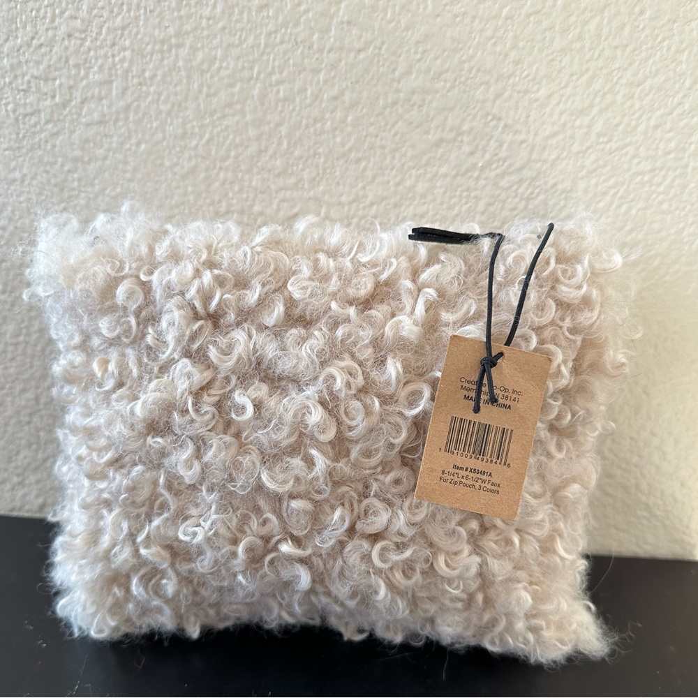 NWT Creative Co-Op Fur Zip Pouch/ Clutch